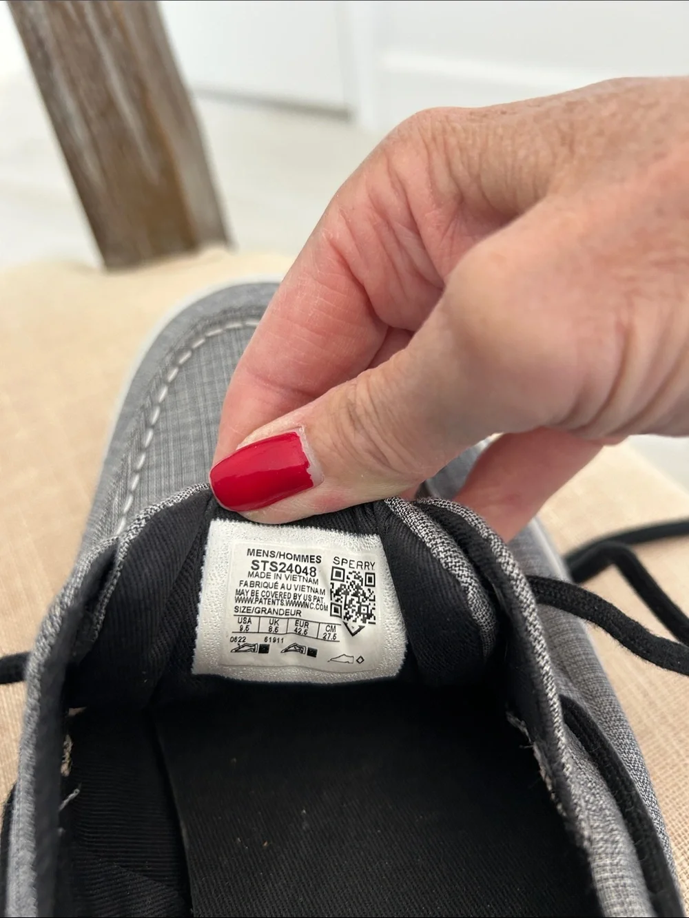 Sperry Men’s Gray Canvas Boat Shoes with Black Laces - Size 9.5